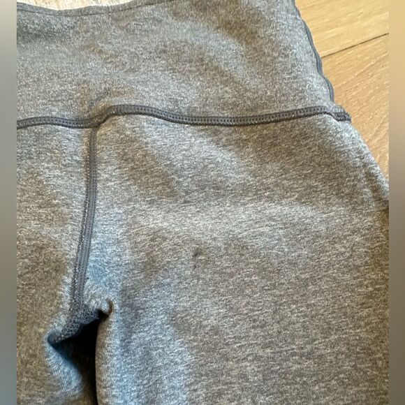 Lululemon cropped legging - Picture 9 of 9